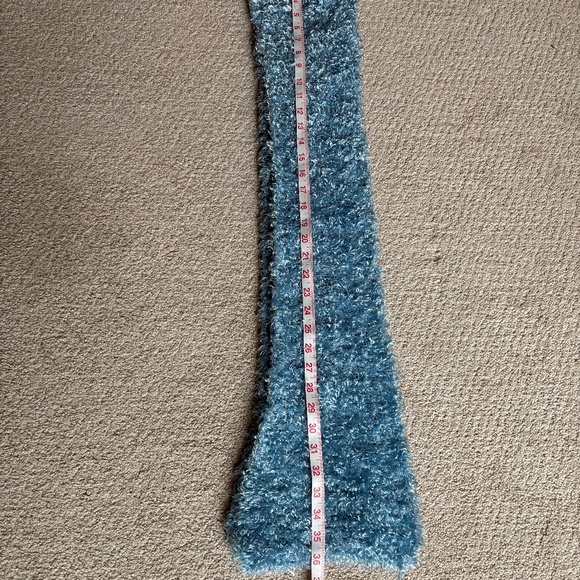 Cejon accessories Inc soft fuzzy scarf blue - Picture 5 of 9